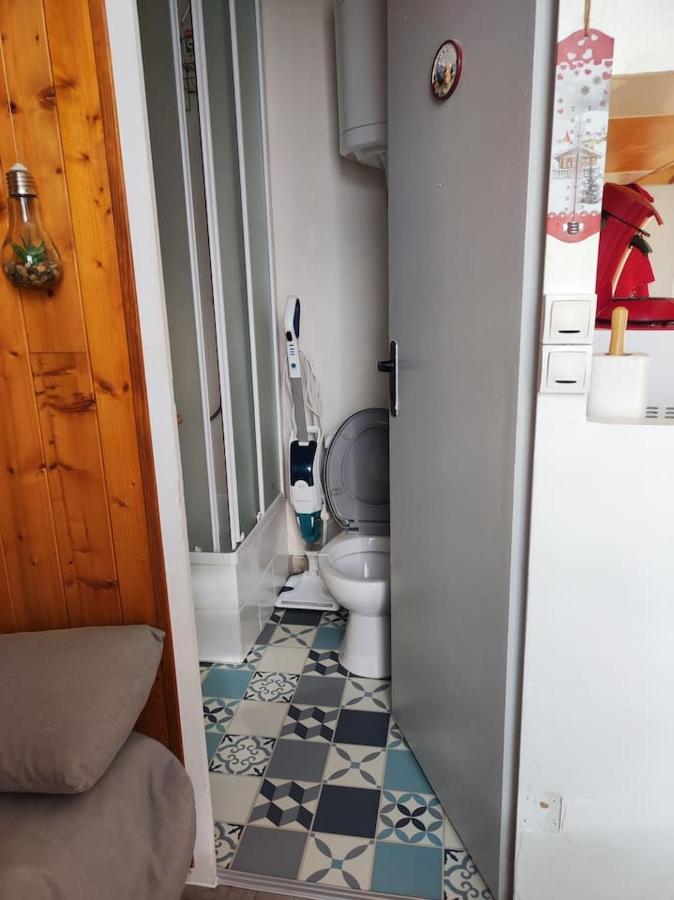 Le Petit Nid Rouge Apartment Ustou Exterior foto